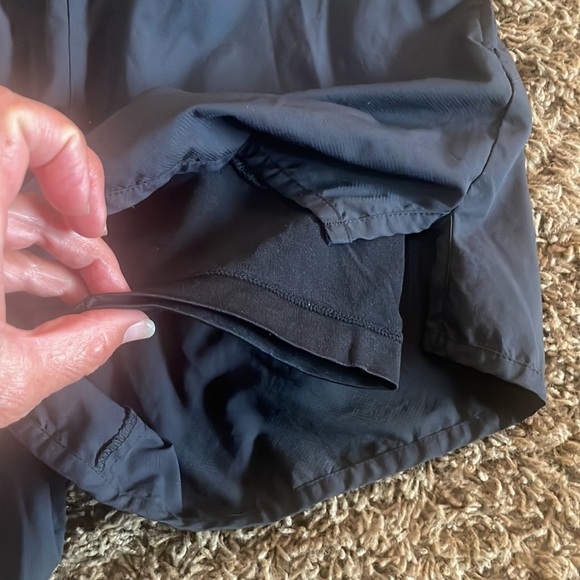 3” Adidas running shorts - Black with pockets and inside tight shorts - Picture 3 of 4